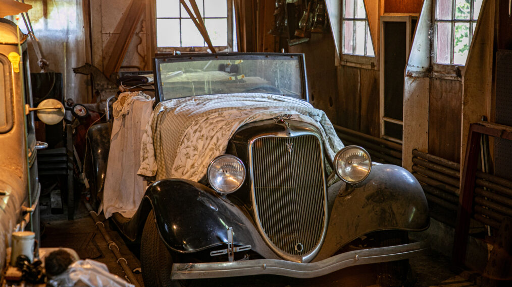 Last Chance Garage on Motortrend, 1933 Ford Roadster