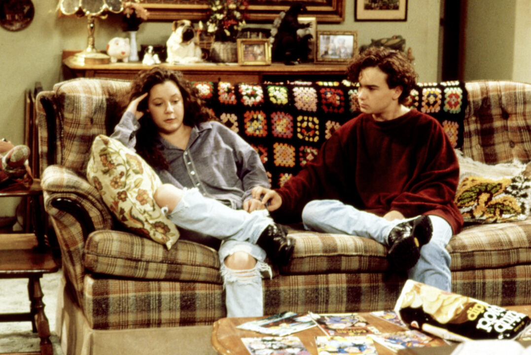 ROSEANNE, Sara Gilbert, Johnny Galecki, 1988-1997, "Pretty in Black," fifth year