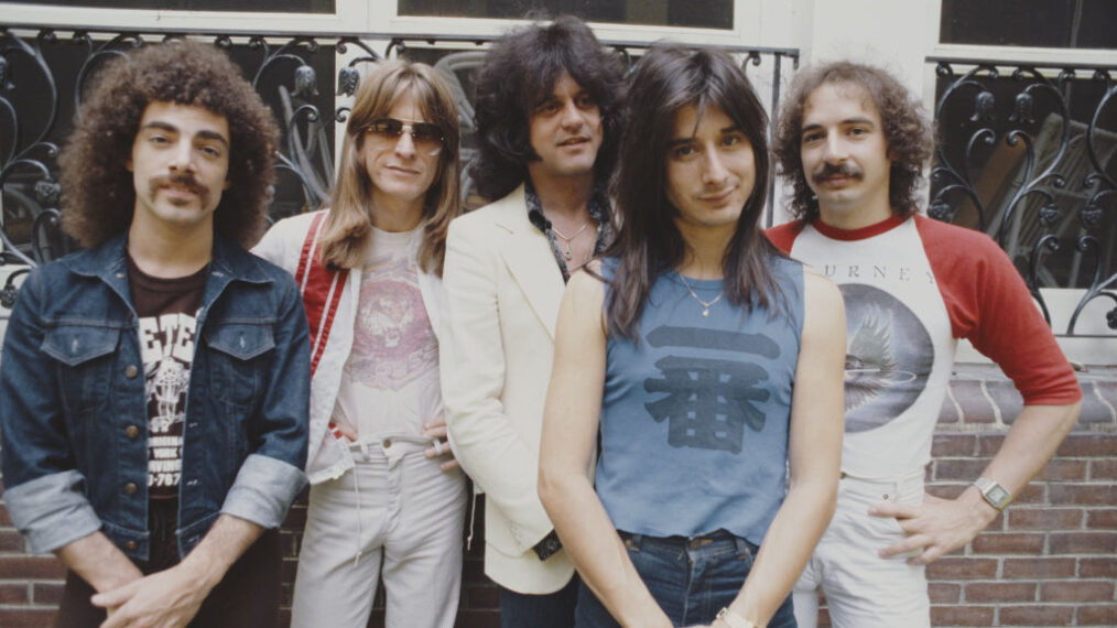 American rock group Journey, New York, June 1979. Left to right: guitarist Neal Schon, bassist Ross Valory, keyboard player Gregg Rolie, singer Steve Perry, and drummer Steve Smith