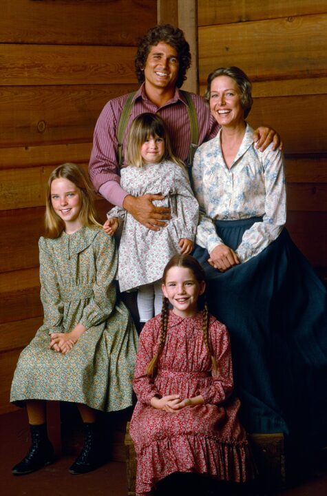 Little House on the Prairie clockwise from bottom left: Melissa Sue Anderson, Michael Landon, Karen Grassle, Melissa Gilbert, Lindsay / Sidney Greenbush (center), (Season 1, 1974), 1974-83 