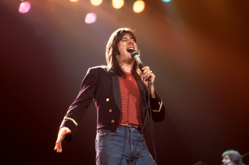 Steve Perry of Journey performing at the Rosemont Horizon in Rosemont, Illinois, May 21, 1982