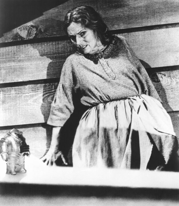 The Twilight Zone Agnes Moorehead, 'The Invaders', (Season 2, February 24, 1961 ep 18), 1959-1964