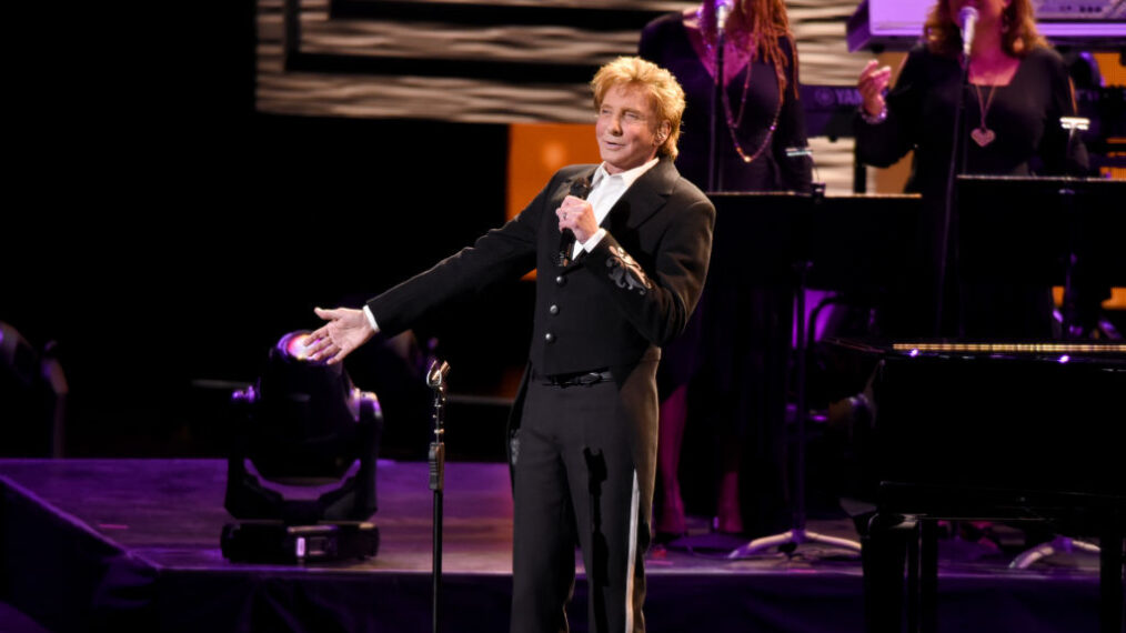 Barry Manilow Sets an Exciting New Record