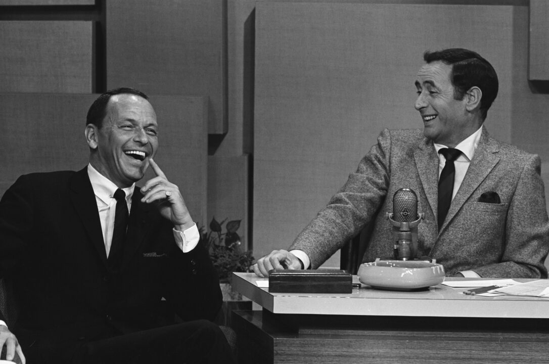 THE TONIGHT SHOW STARRING JOHNNY CARSON -- Air Date 09/17/1965 -- Pictured: (l-r) Singer/actor Frank Sinatra, guest host Joey Bishop on September 17, 1965 