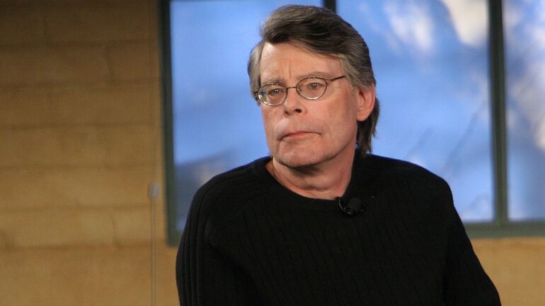 Writer Stephen King speaks at the Amazon Fishbowl with Bill Maher at the Shop during the 2006 Sundance Film Felstival on January 23, 2006 in Park City, Utah