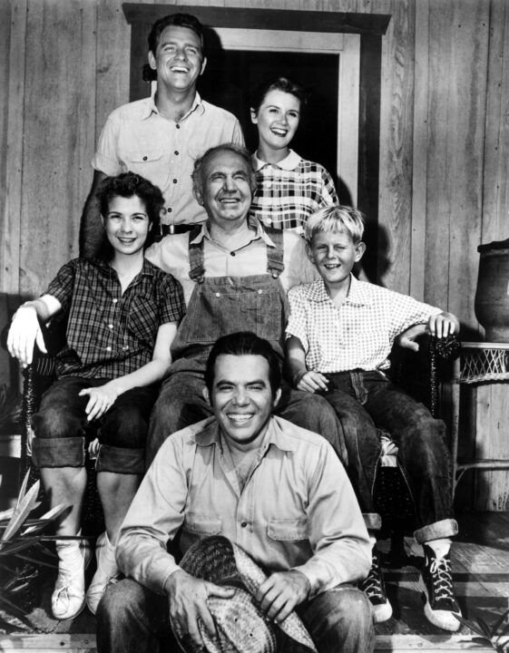 THE REAL McCOYS, Richard Crenna, Lydia Reed, Walter Brennan, Tony Martinez, Kathy Nolan, Michael Winkelman, 1957-1963