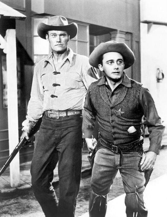 THE RIFLEMAN, from left: Chuck Connors, Robert Vaughn, 'The Apprentice Sheriff', (Season 1, ep. 111, aired Dec. 9, 1958), 1958-1963.