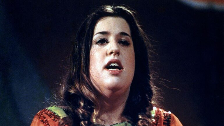 Singer Cass Elliot performing in circa 1969