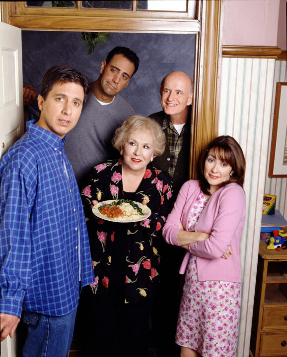 Everybody Loves Raymond Ray Romano, Brad Garrett, Peter Boyle, Patricia Heaton, Doris Roberts, 1996-2005