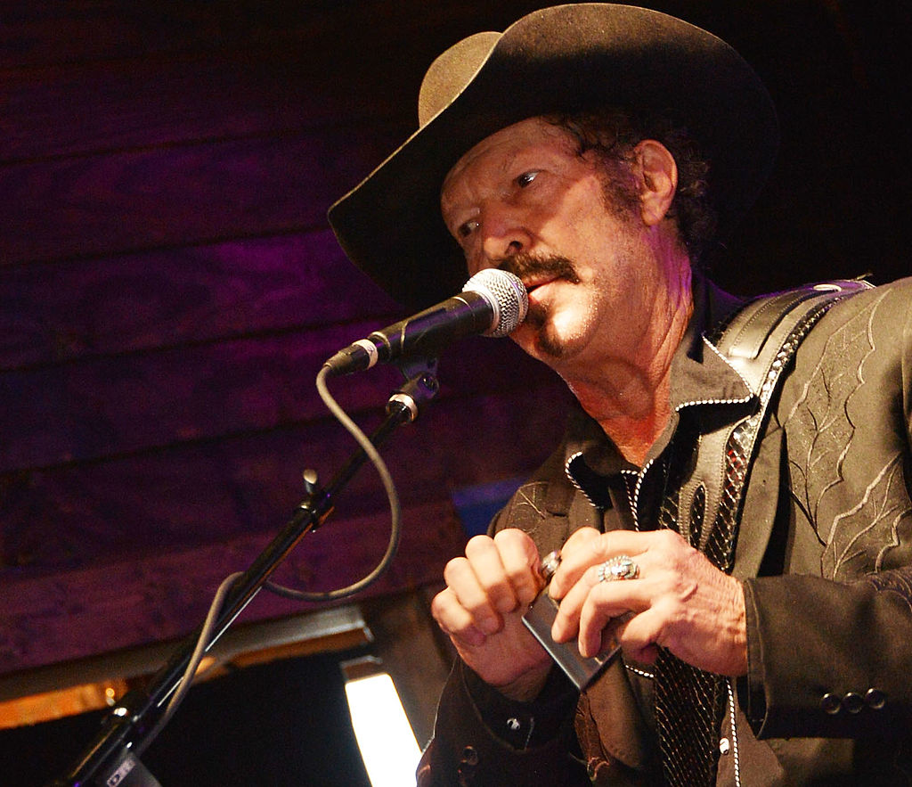 Kinky Friedman, Quick-Witted Country Musician & Writer Dies at 79