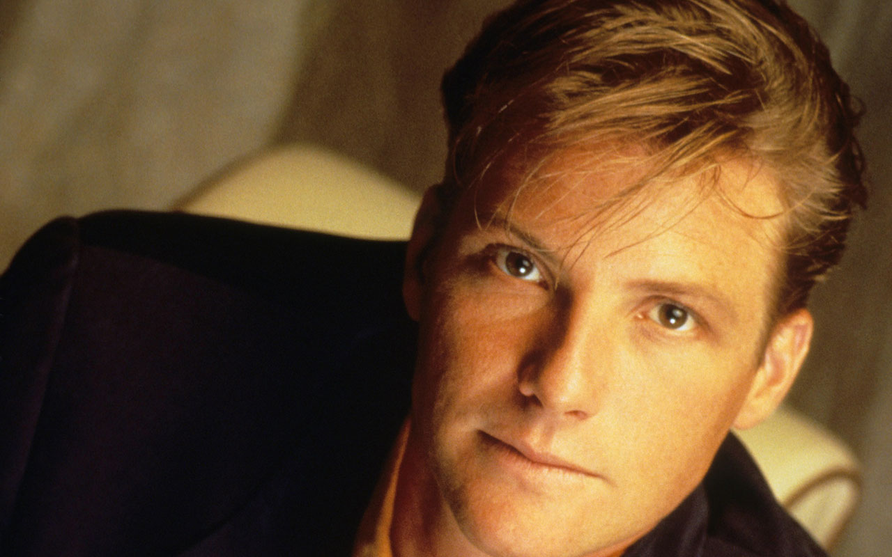 MELROSE PLACE, Doug Savant, 1992-1999. ©Aaron Spelling Prods/courtesy Everett Collection