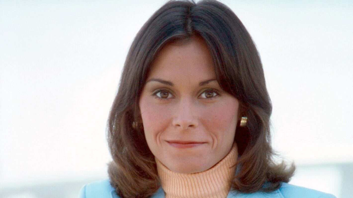 Exclusive: Kate Jackson Delighted Fans at Hollywood Show (Photos)