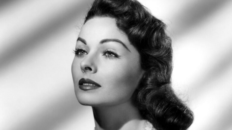 THE TATTERED DRESS, Jeanne Crain, 1957