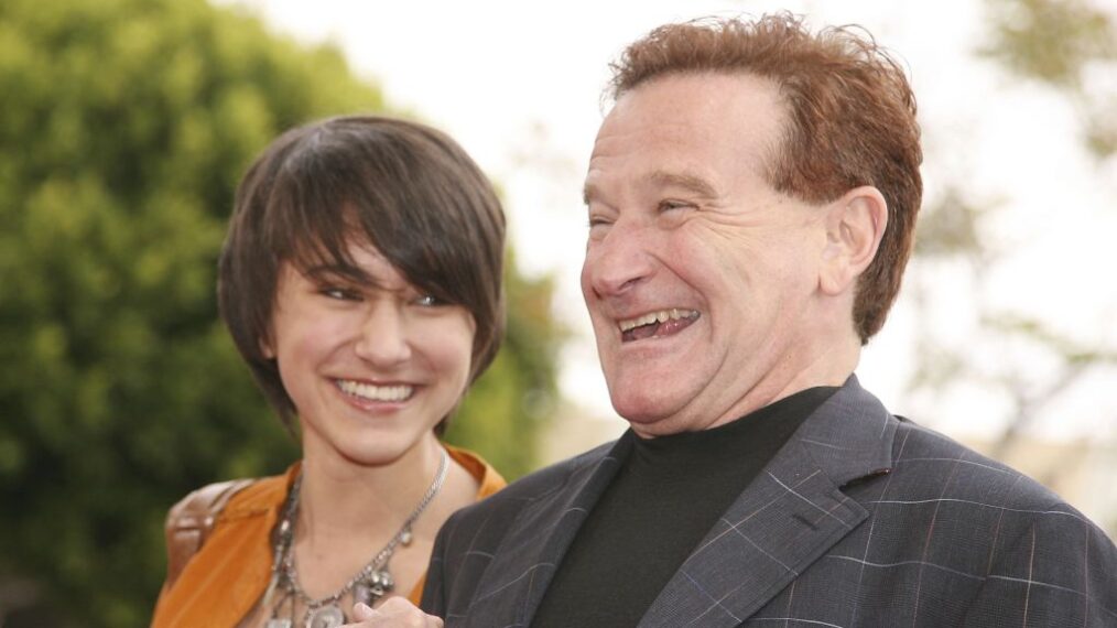 Actor Robin Williams (R) and daughter Zalda pose at the premiere of Columbia Picture's
