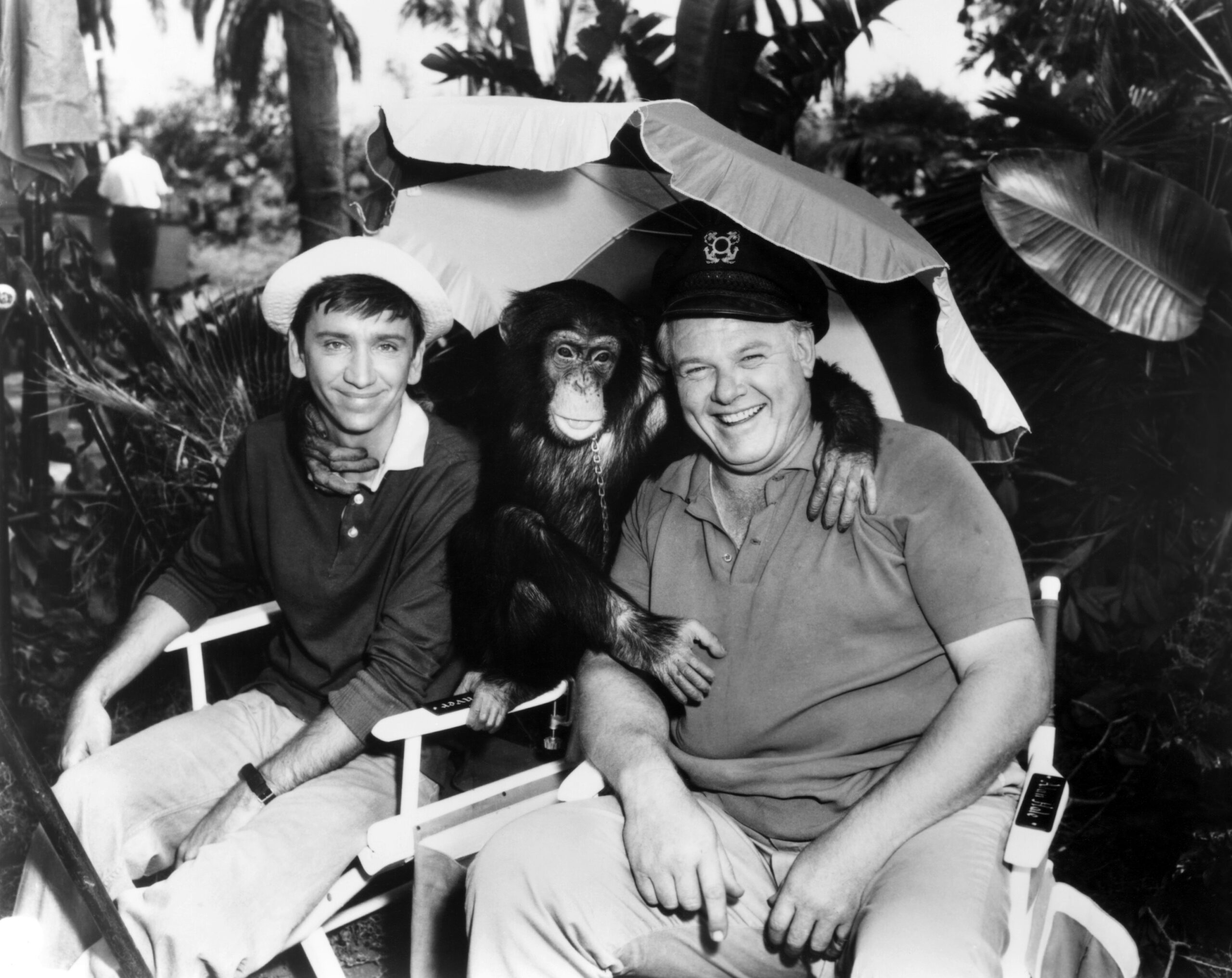 GILLIGAN'S ISLAND, (from left): Bob Denver, Alan Hale Jr. on-set, 1964-67