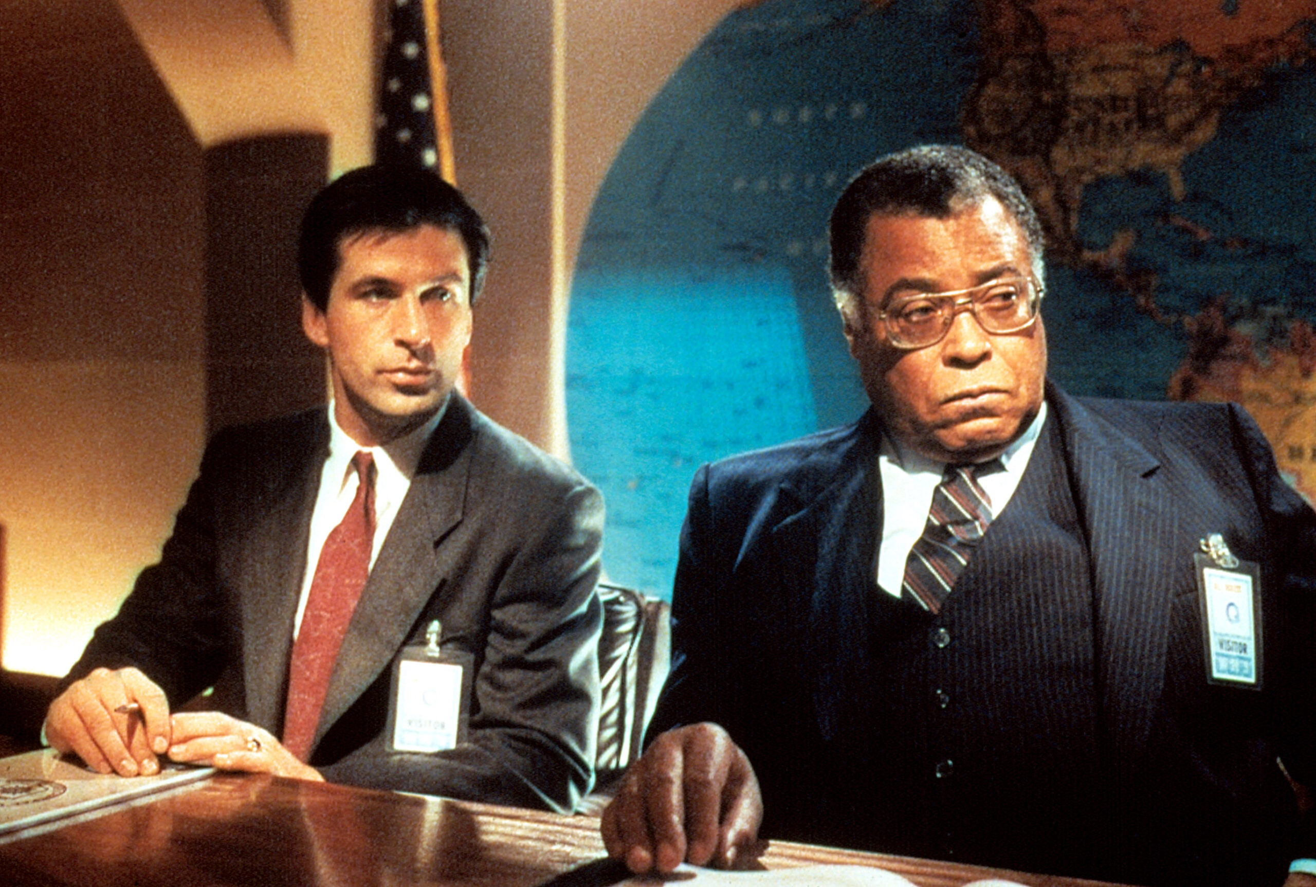 THE HUNT FOR RED OCTOBER, Alec Baldwin, James Earl Jones, 1990