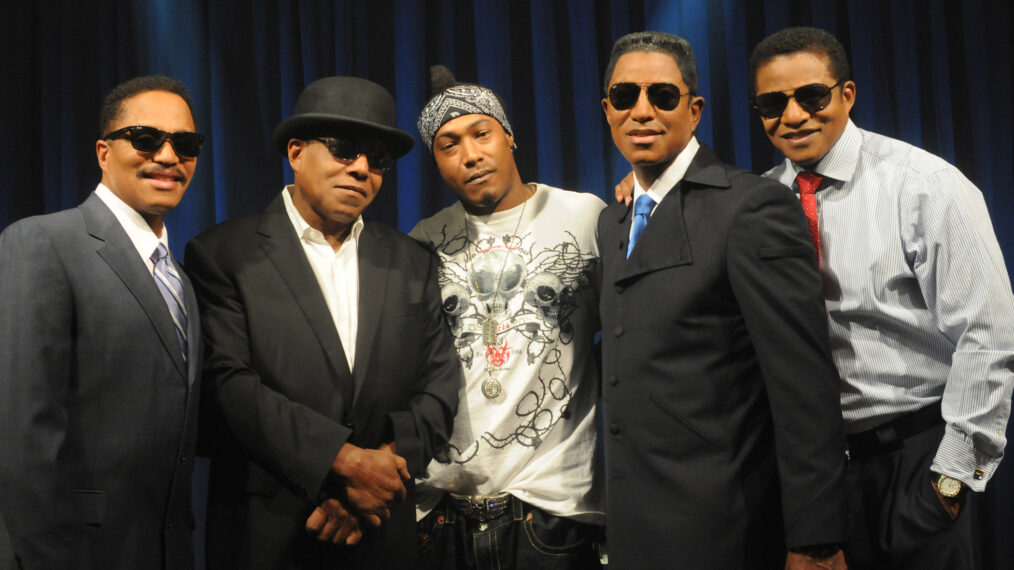 THE JACKSONS: A FAMILY DYNASTY, (aka THE JACK5ONS: A FAMILY DYNASTY), Marlon Jackson (left), Tito Jackson (2nd from left), Jermaine Jackson (2nd from right), Jackie Jackson (right), (Season 1), 2009-10.