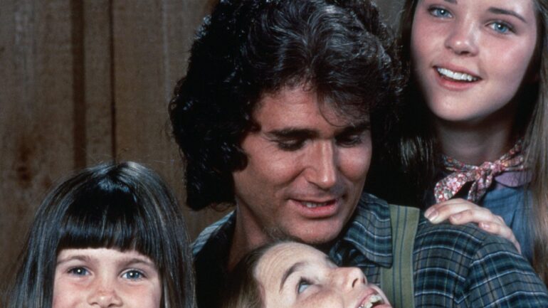 LITTLE HOUSE ON THE PRAIRIE, clockwise, from left: Sidney Greenbush, Melissa Gilbert, Michael Landon, Melissa Sue Anderson, (1976), 1974-1983