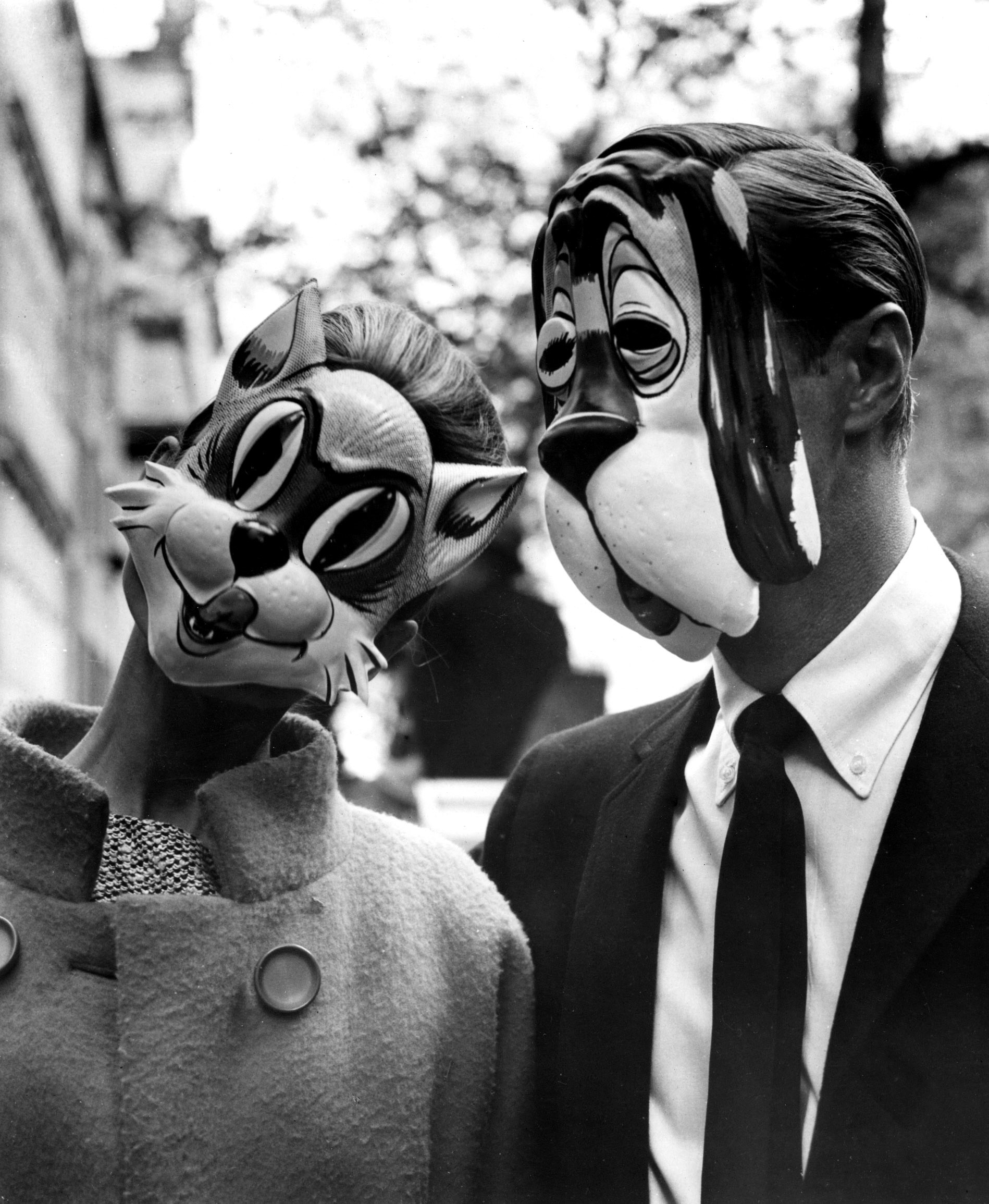 Remember These Fun Halloween Costumes From Classic TV & Film?