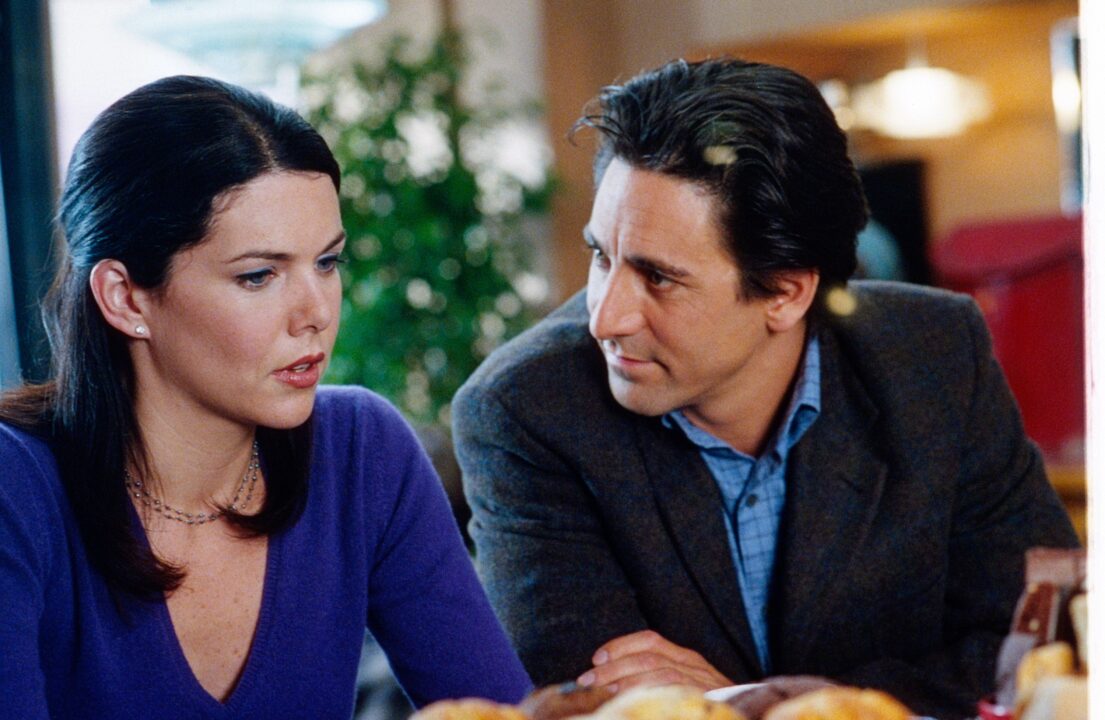 GILMORE GIRLS, from left: Lauren Graham, Scott Cohen, (2000), 2000-2007. 