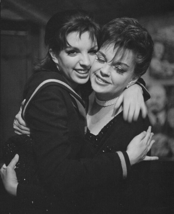 Liza Minnelli Says Parents Judy Garland & Vincente Minnelli 'Didn't