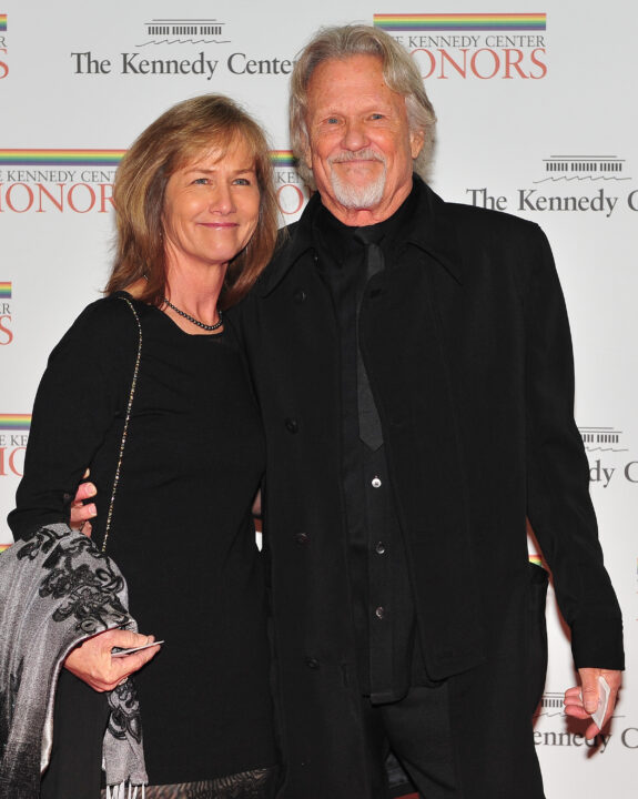 WASHINGTON, DC - DECEMBER 4: (AFP OUT) Chris Kristofferson and his wife, Lisa, arrive for the formal artist's dinner for the Kennedy Center Honors at the United States Department of State December 4, 2010 in Washington, D.C. 