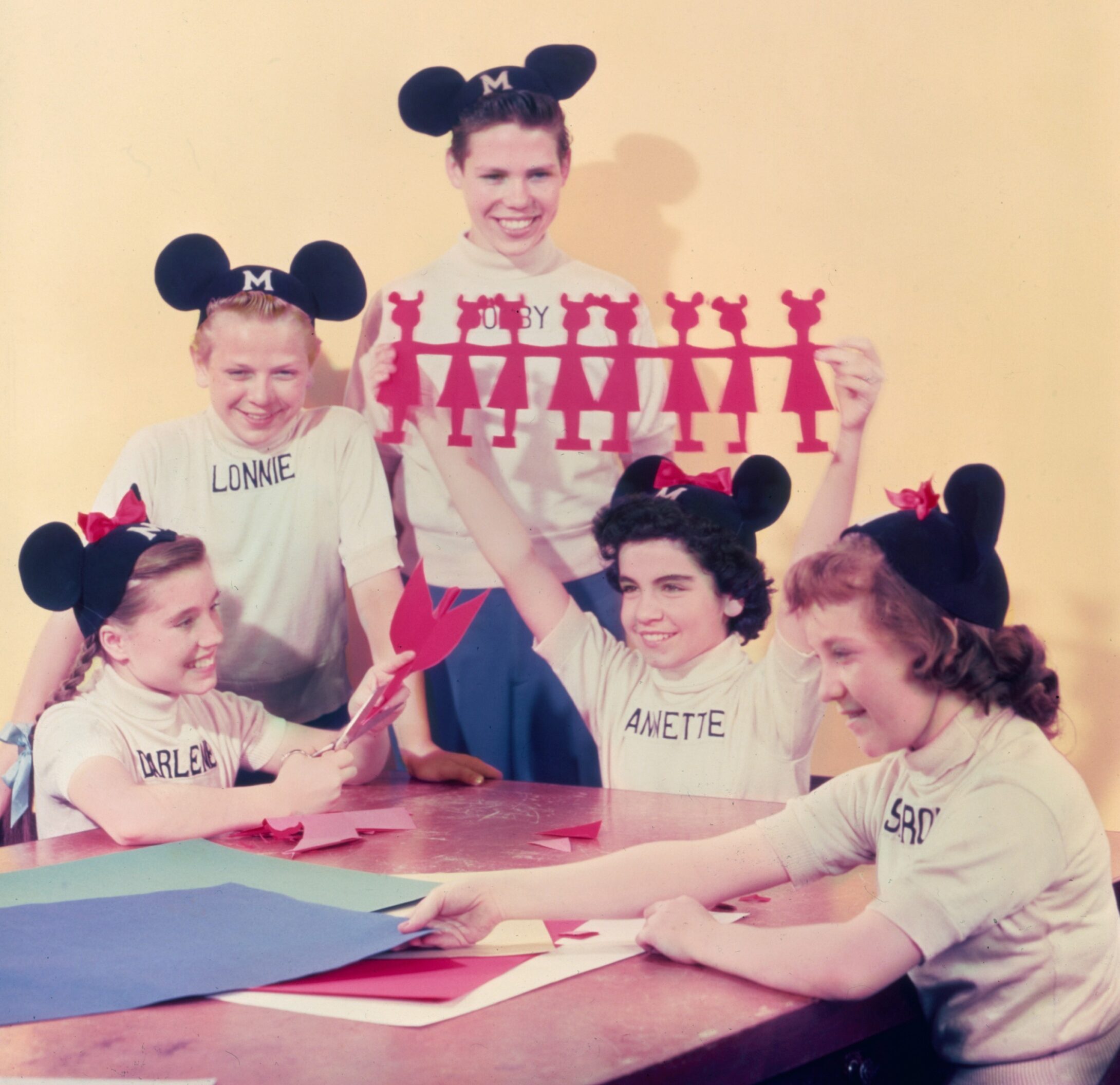 THE MICKEY MOUSE CLUB, from left: Darlene Gillespie, Lonnie Burr, Carl Cubby O'Brien, Annette Funicello, 1955-59.