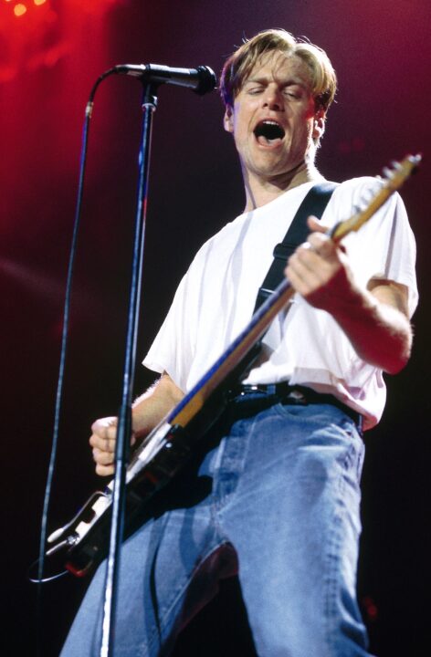 UNITED KINGDOM - JULY 06: MILTON KEYNES BOWL Photo of Bryan ADAMS, performing live onstage (