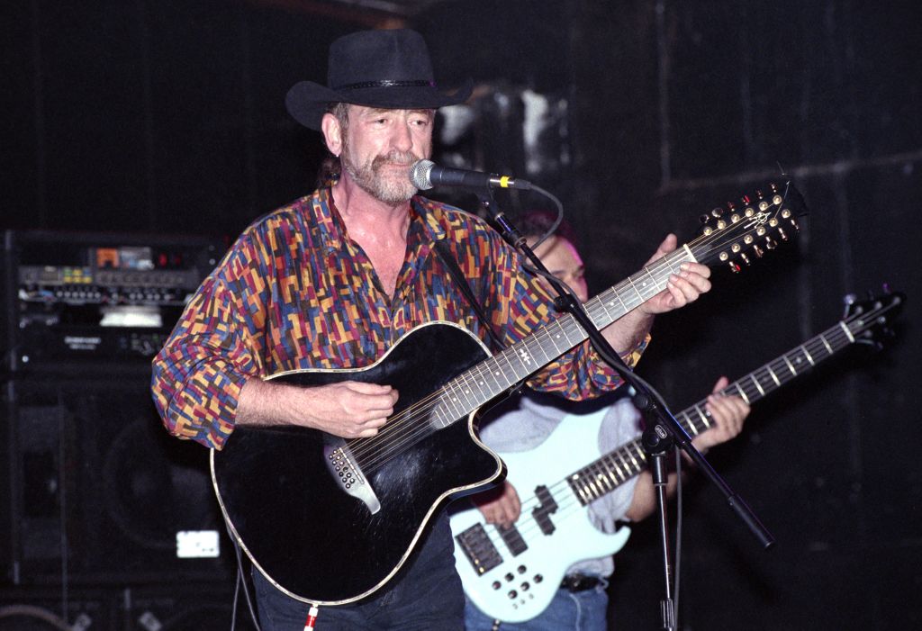 Dave Mason performs at the Catalyst on March 14, 1992 in Santa Cruz, California