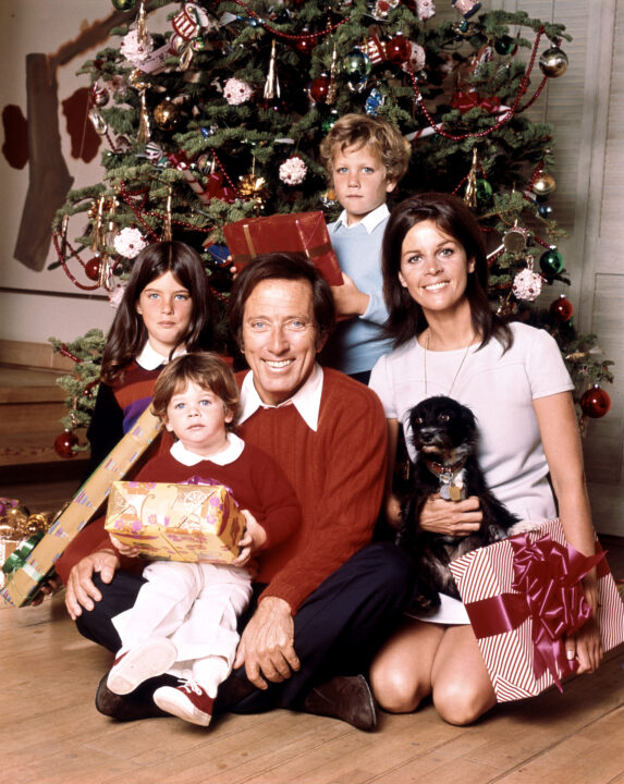 ANDY WILLIAMS CHRISTMAS SPECIAL, 12/13/73, Andy Williams, Claudine Longet & their children, Noelle, Christian and Bobby.