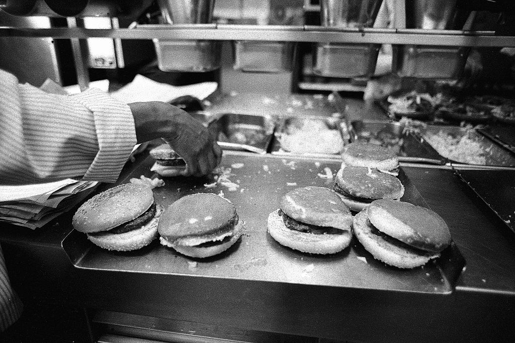 Fast food also known as the junk food phenomenon arrived in France, the country of gastronomy in the late seventies early eighties. Hamburgers, cheeseburgers, french fries, Coca Cola or Pepsi and milk shakes with the interior decoration and design of the premises in the same atmosphere as in the USA. The beginning of fast food in France started with such companies such as Whataburger, Love Burger, Manhattan Burger, Big Boy, Popeye Burger, Freetime, Burger King and Mcdonald's