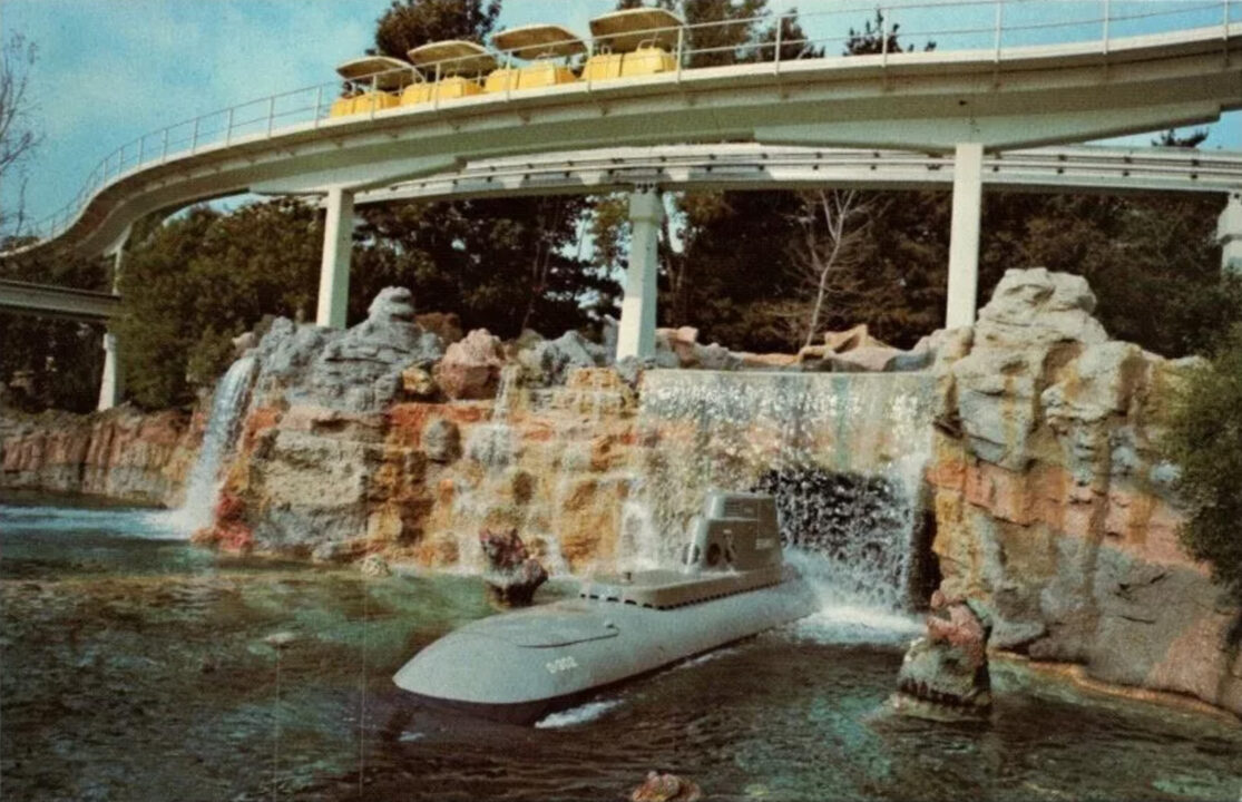 20,000 Leagues Under The Sea ride postcard
