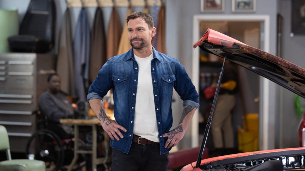 Seann William Scott in Shifting Gears 2025