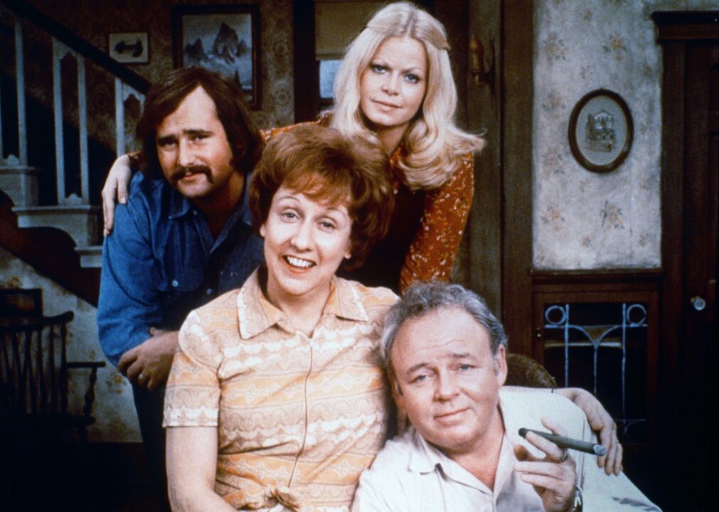 ALL IN THE FAMILY, from left: Rob Reiner, Jean Stapleton, Sally Struthers, Carroll O'Connor, 1971-79