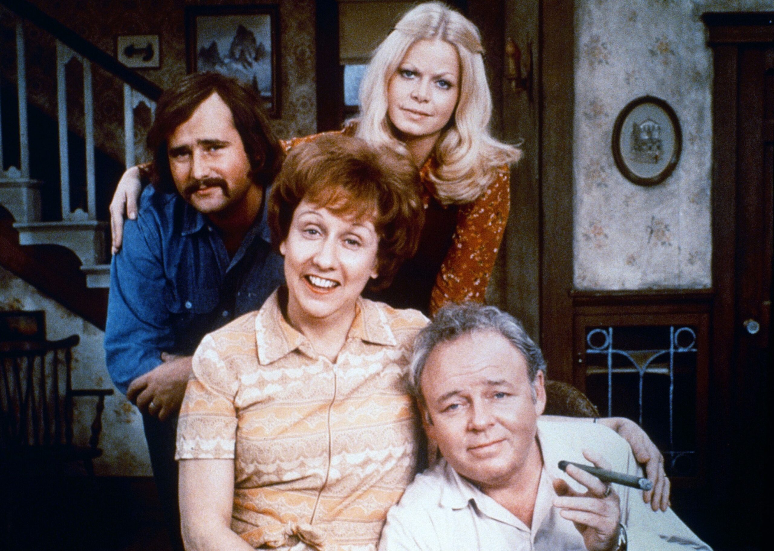 ALL IN THE FAMILY, from left: Rob Reiner, Jean Stapleton, Sally Struthers, Carroll O'Connor, 1971-79
