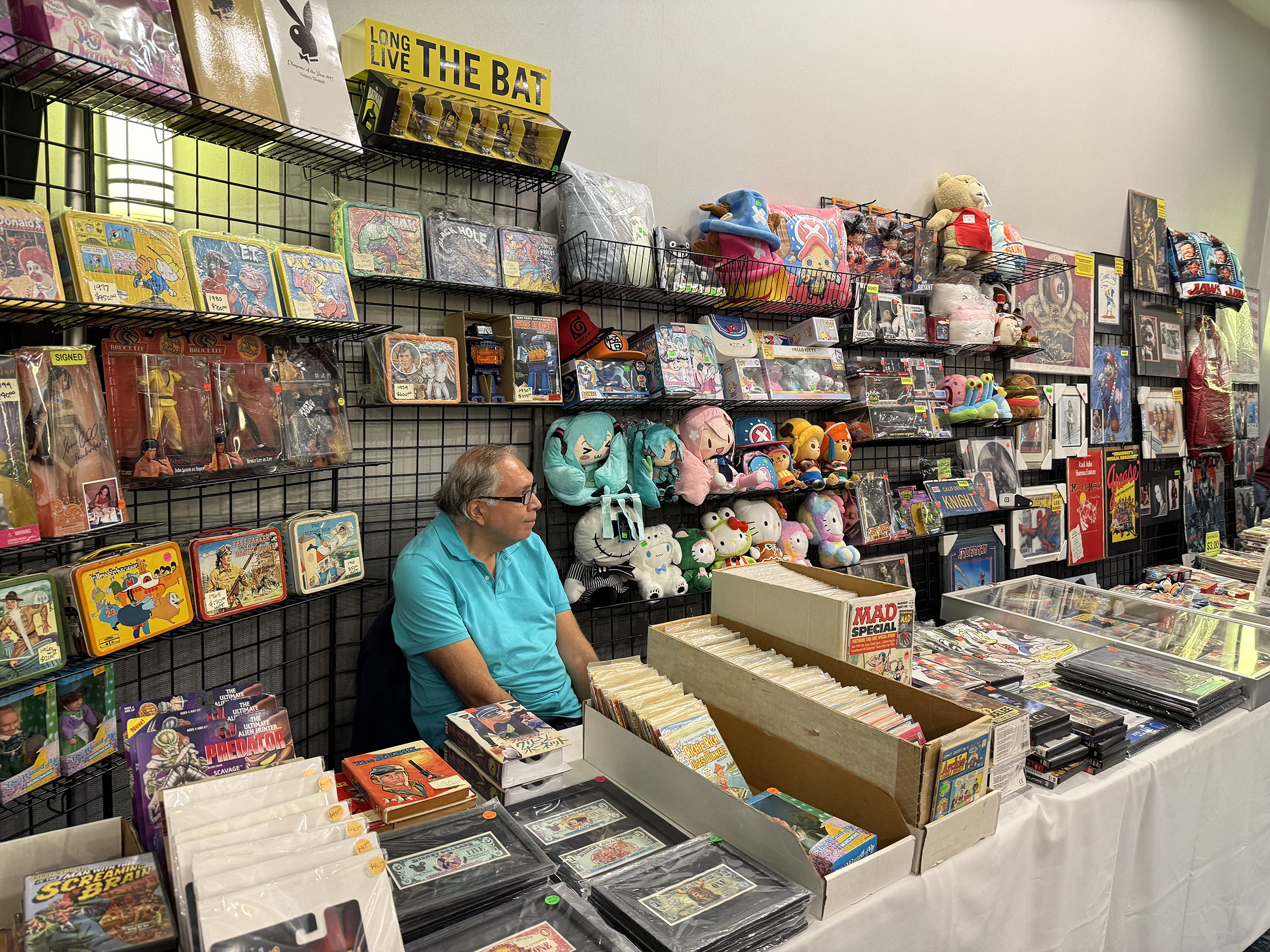 Vendor at Hollywood Show 2025