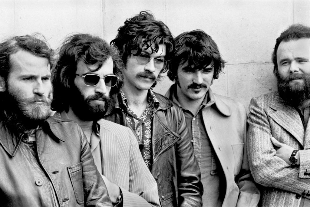 (L-R) Levon Helm, Richard Manuel, Robbie Robertson, Rick Danko and Garth Hudson of The Band pose for a group portrait in London in June 1971