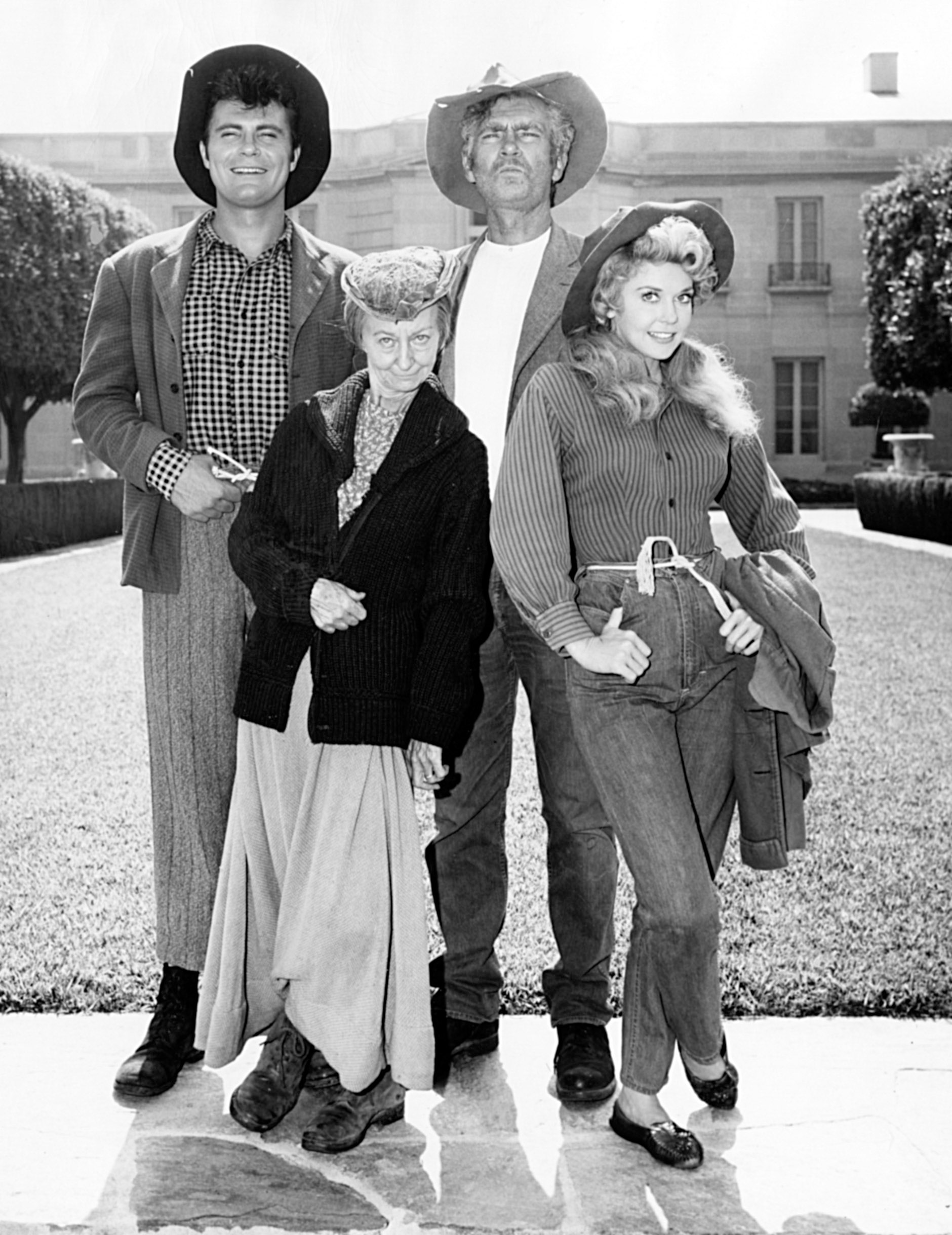 THE BEVERLY HILLBILLIES, l-r: Max Baer, Irene Ryan, Buddy Ebsen, Donna Douglas, 1962-71.