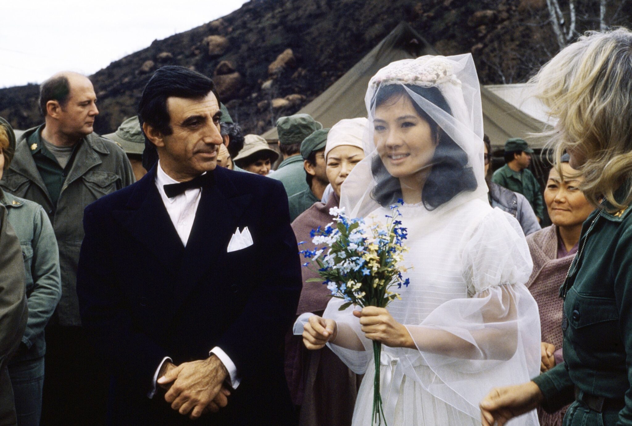 What happened on the final episode of mash tv series and how did it end 