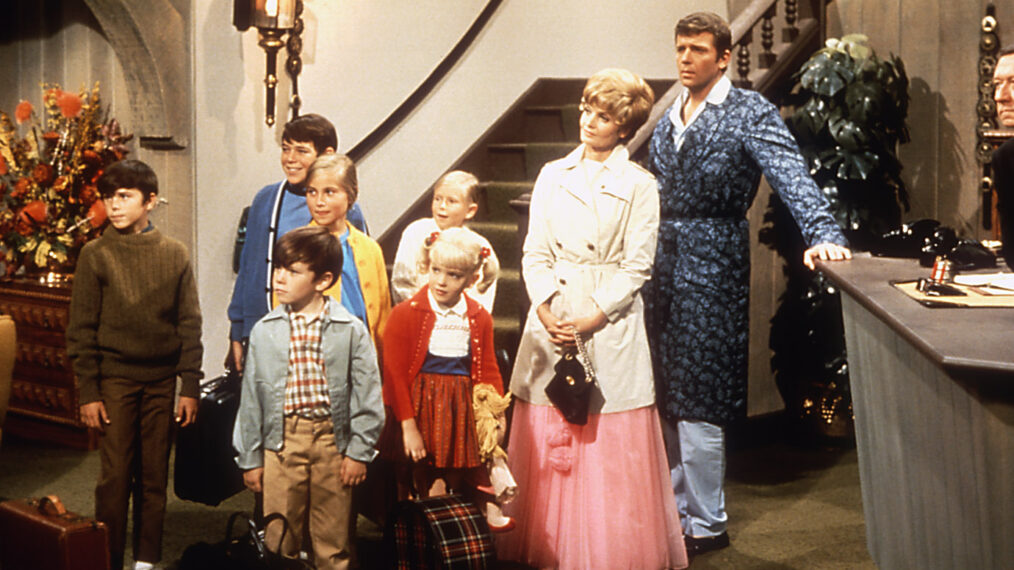 THE BRADY BUNCH, Christopher Knight, Barry Williams, Maureen McCormick, Todd Lookinland, Susan Olsen, Eve Plumb, Florence Henderson, Robert Reed, 'The Honeymoon', (Season 1), 1969-1974