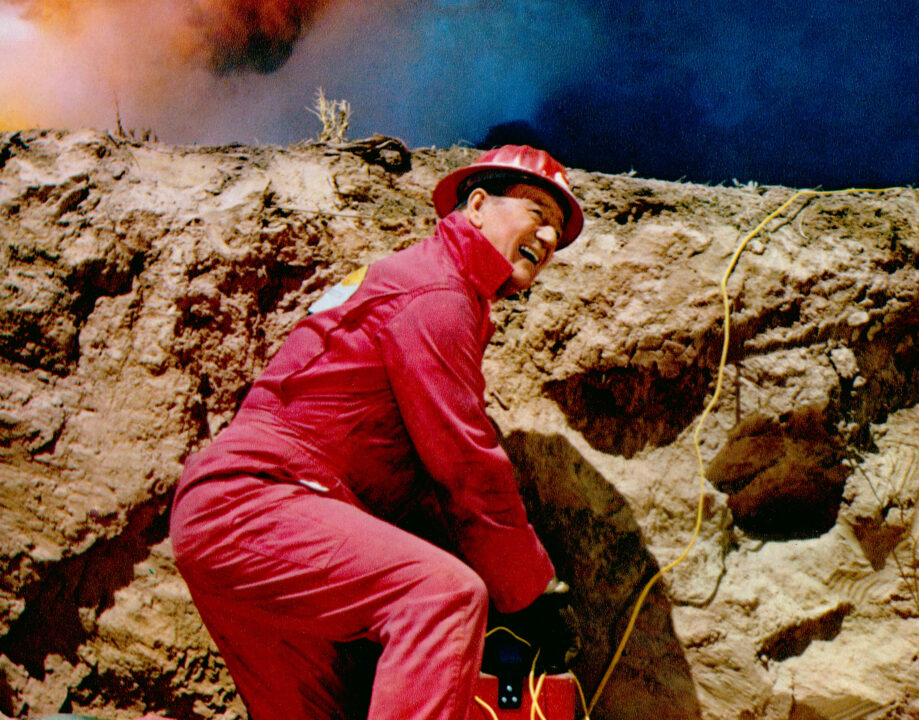 HELLFIGHTERS, John Wayne, 1968