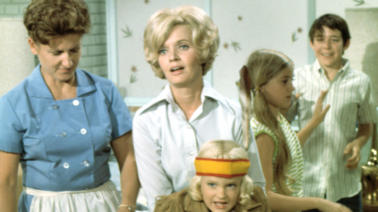 THE BRADY BUNCH, Ann B. Davis, Florence Henderson, Susan Olsen, Maureen McCormick, Barry Williams,'A Clubhouse Is Not A Home', (Season 1, aired October 31, 1969), 1969-74