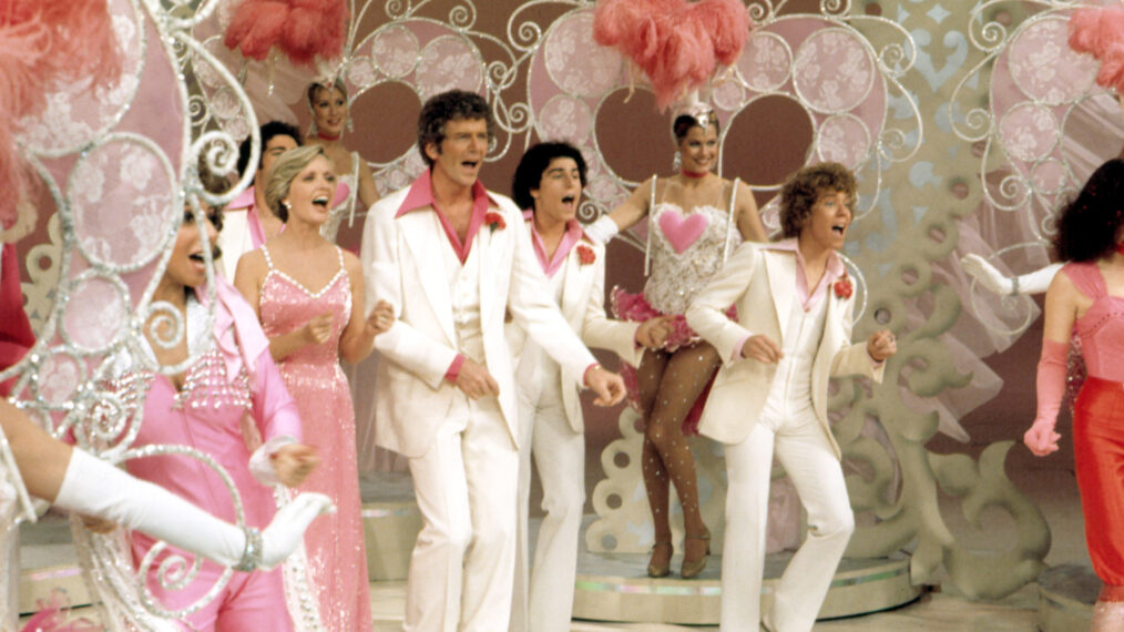 THE BRADY BUNCH HOUR, Florence Henderson, Robert Reed, Christopher Knight, Mike Lookinland, 1977