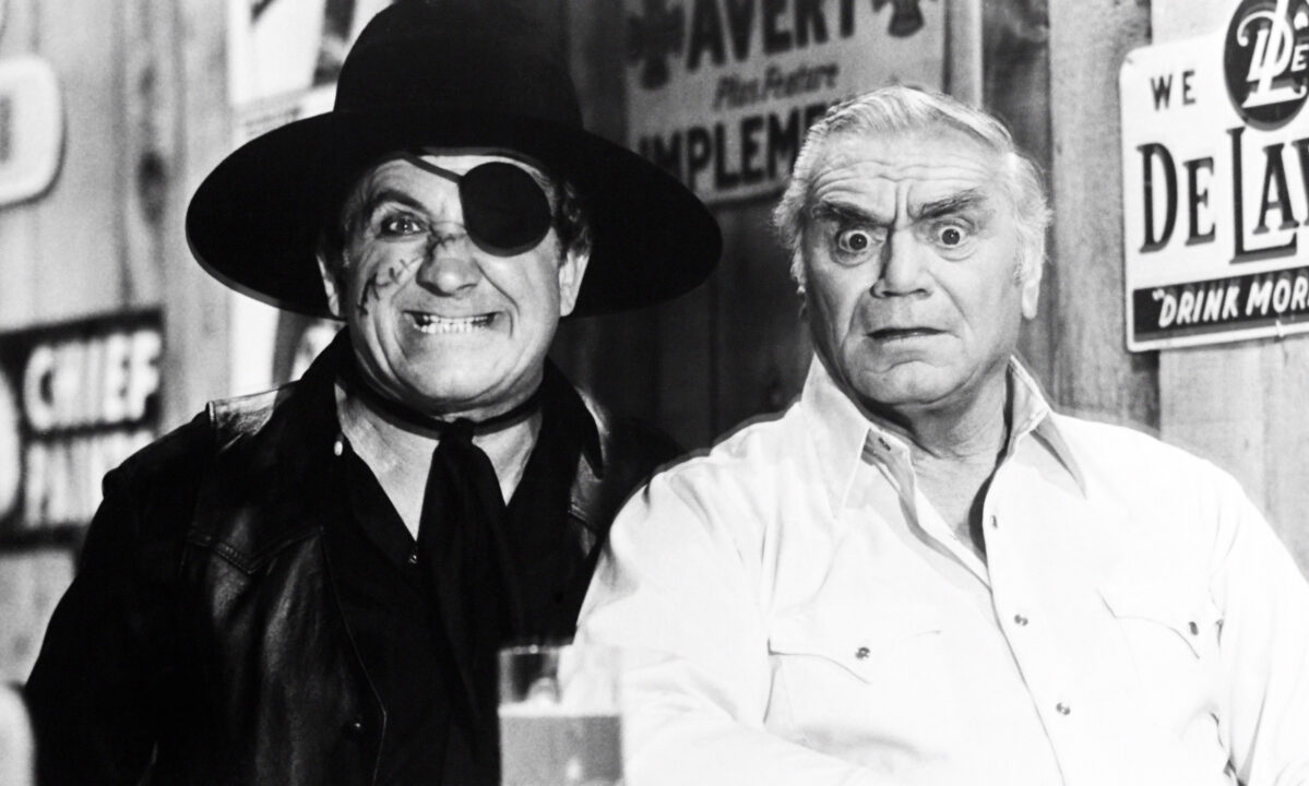 HEE HAW, from left: George Lindsey, Ernest Borgnine, 1986 episode, 1969-1993,