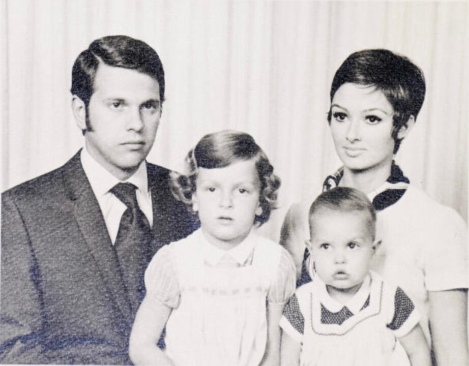 The Judd Family: Truth Be Told (L to R) Michael Ciminella (Ashley’s father), Naomi, Ashley and Wynonna Judd.