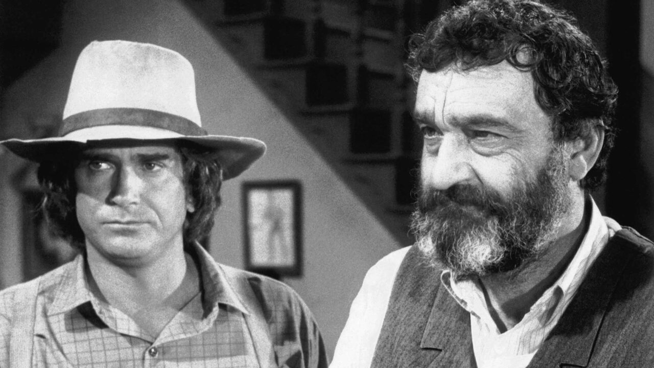LITTLE HOUSE ON THE PRAIRIE, from left: Michael Landon, Victor French in 'Chicago' (Season 8, Episode 8, aired November 23, 1981), 1974-83.