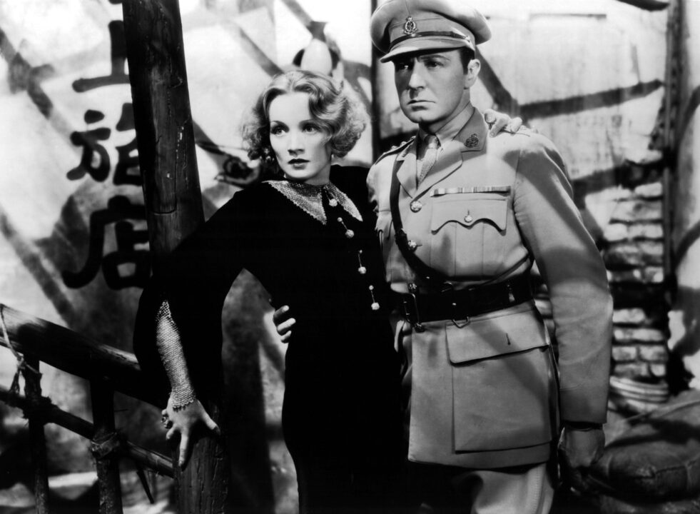 SHANGHAI EXPRESS, Marlene Dietrich, Clive Brook, 1932