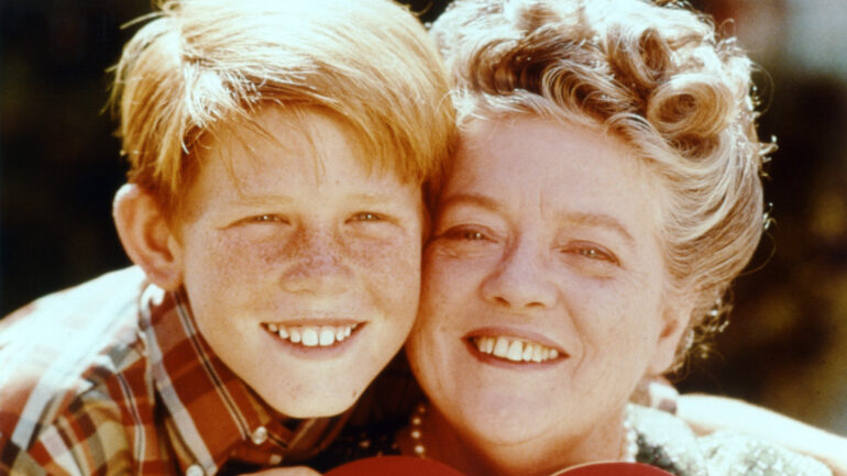 ANDY GRIFFITH SHOW, Ron Howard, Frances Bavier, 1960-1968.