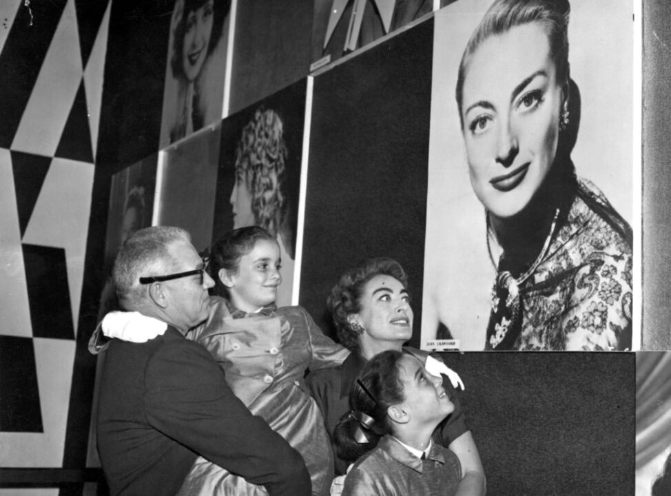 3rd August 1956: Joan Crawford (1904 - 1977) the screen name of Lucille Le Sueur who was also known for a time as Billie Cassin, attending the Film Exhibition in Pall Mall, London
