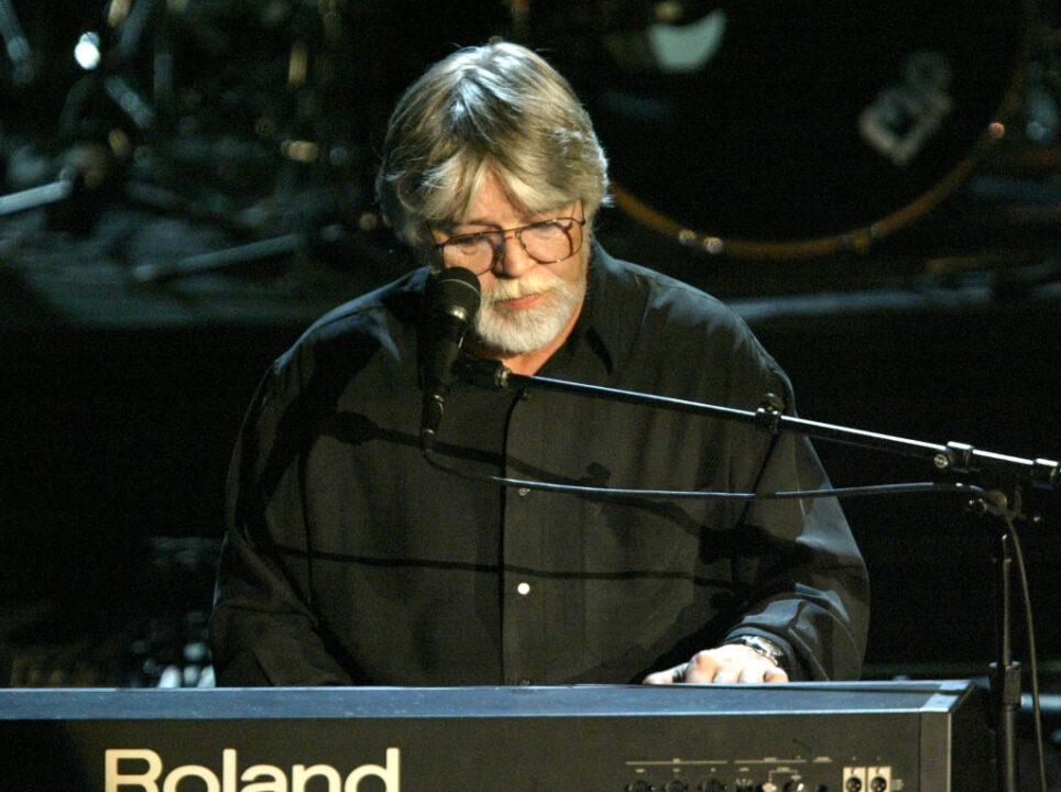 Inductee Bob Seger performs onstage at the Rock & Roll Hall Of Fame 19th Annual Induction Dinner at the Waldorf Astoria Hotel March 15, 2004 in New York City